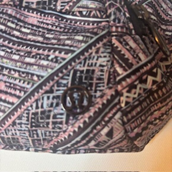 Lululemon On the Beat Belt Bag - Picture 6 of 8